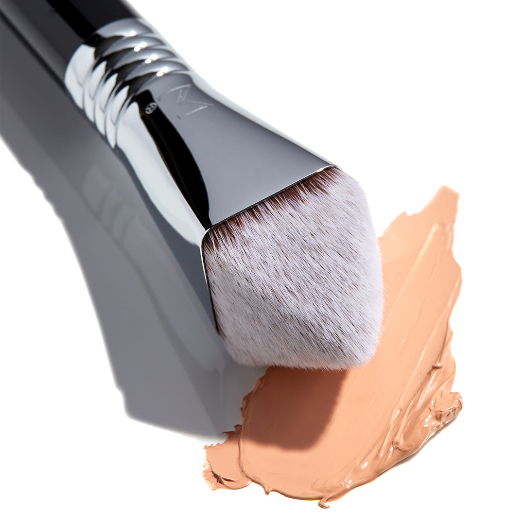 4DHD™ Kabuki Brush