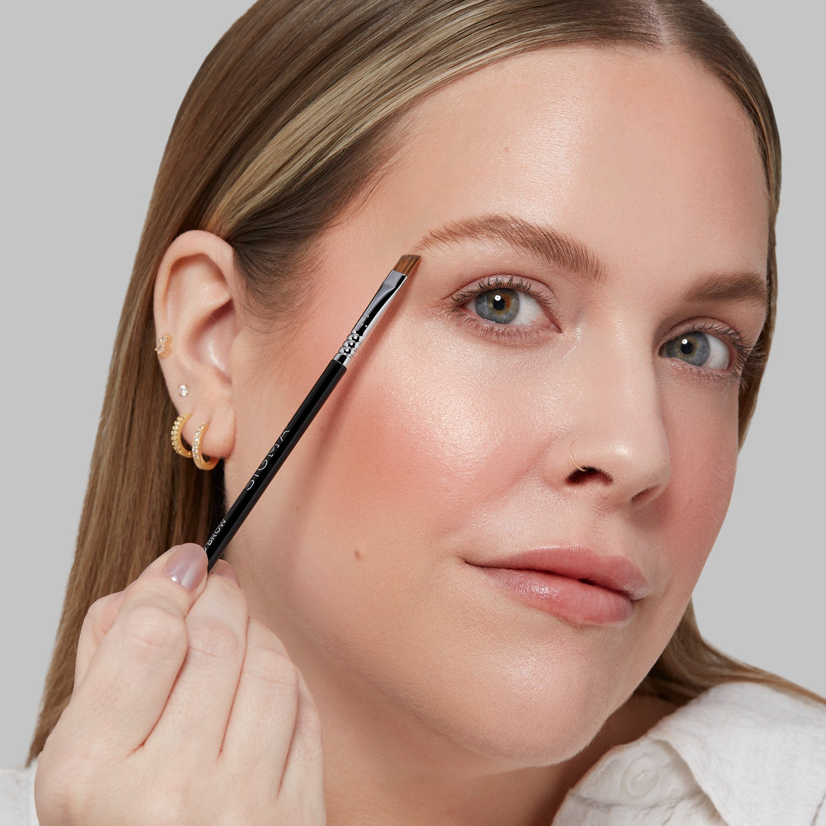 E75 Angled Brow Brush