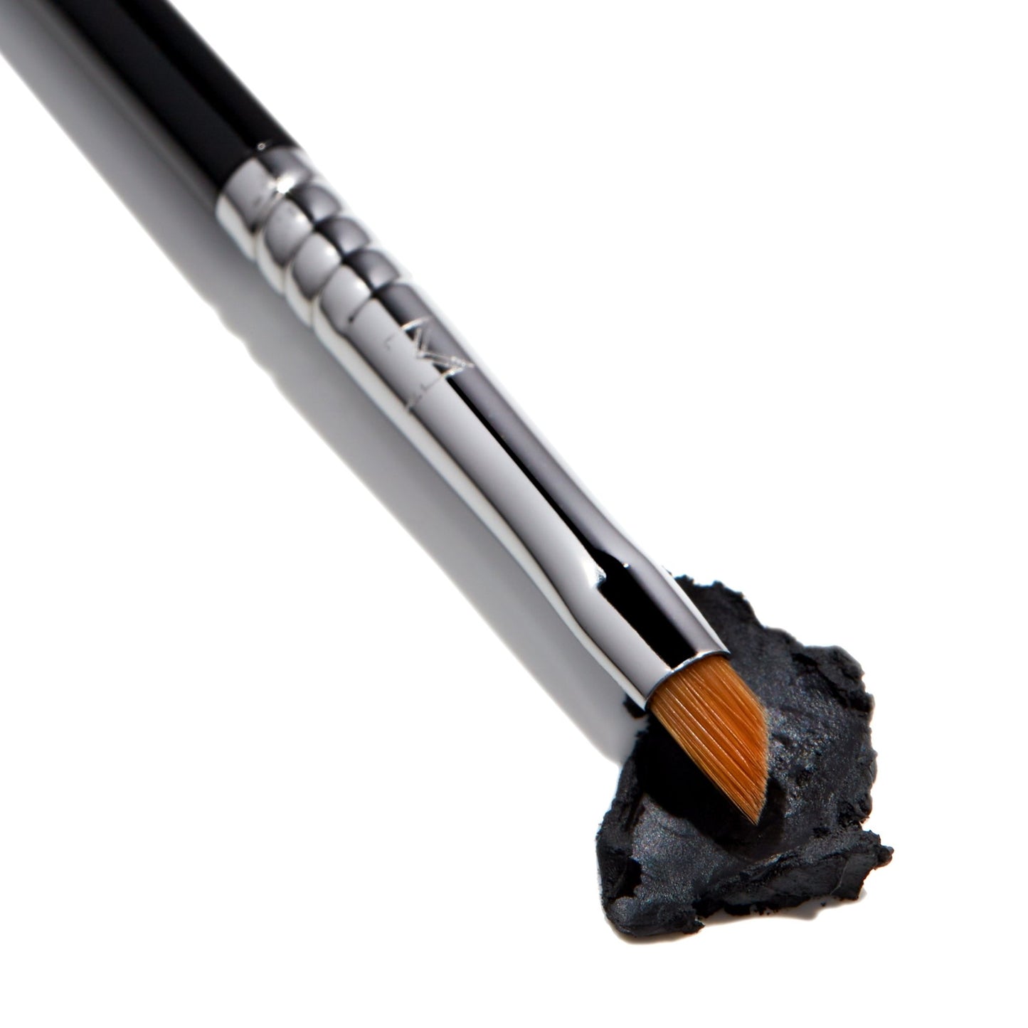 E06 Winged Liner™ Brush - Beautifox