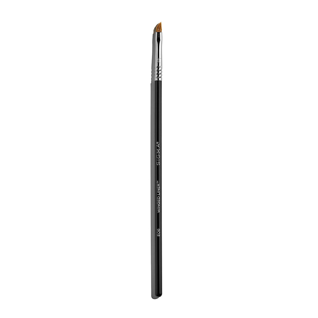 E06 Winged Liner™ Brush