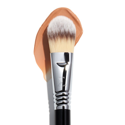 Essential Travel Brush Set