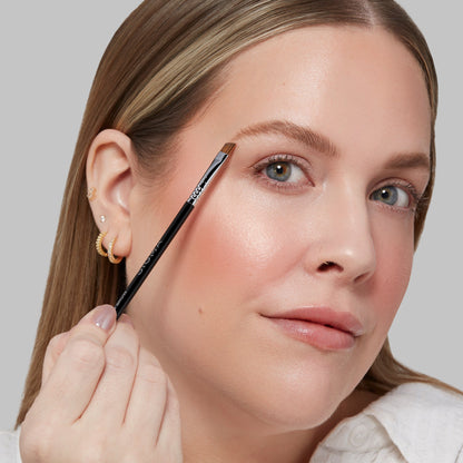 E75 Angled Brow Brush