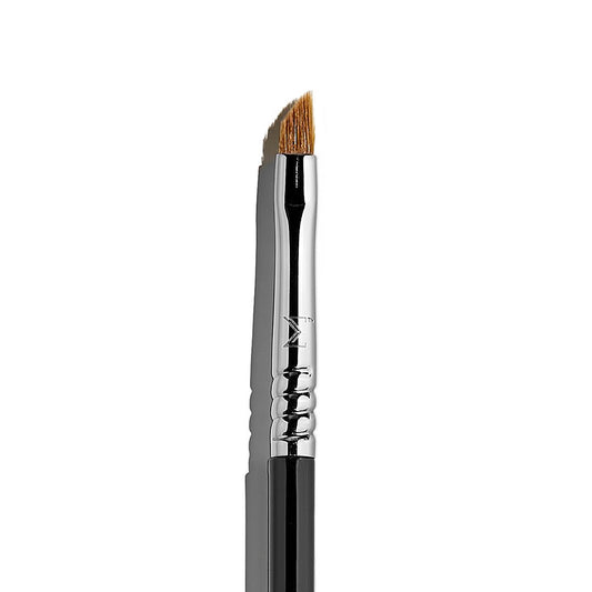 E06 Winged Liner™ Brush - Beautifox