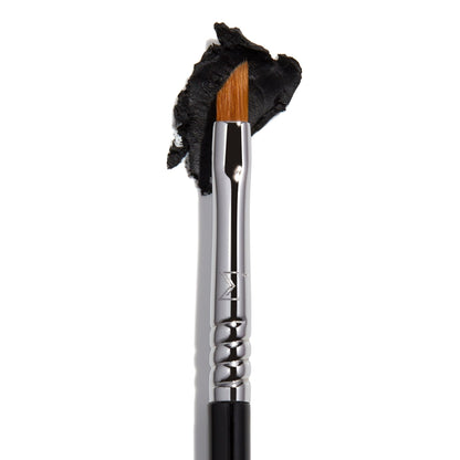 E06 Winged Liner™ Brush - Beautifox