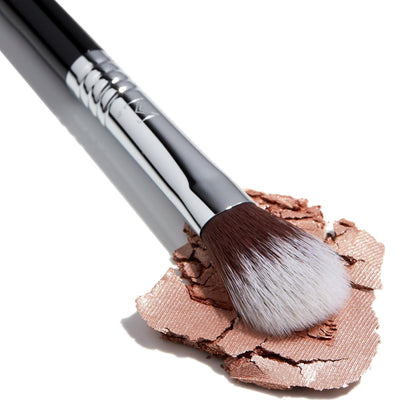 F03 High Cheekbone Highlighter™ Brush - Beautifox