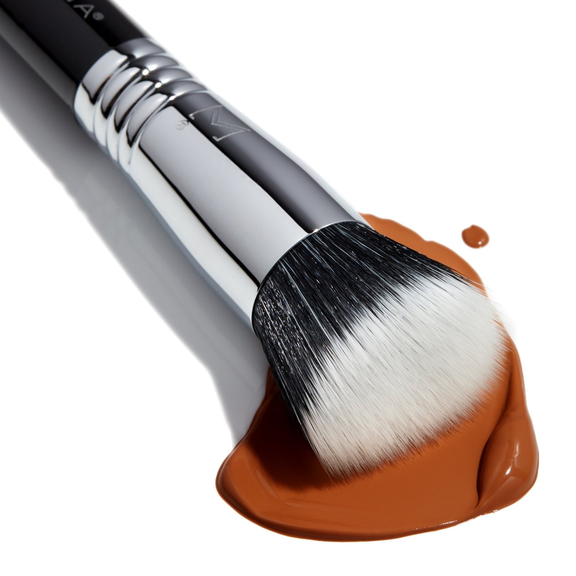 F80 Air Flat Kabuki™ Brush - Beautifox