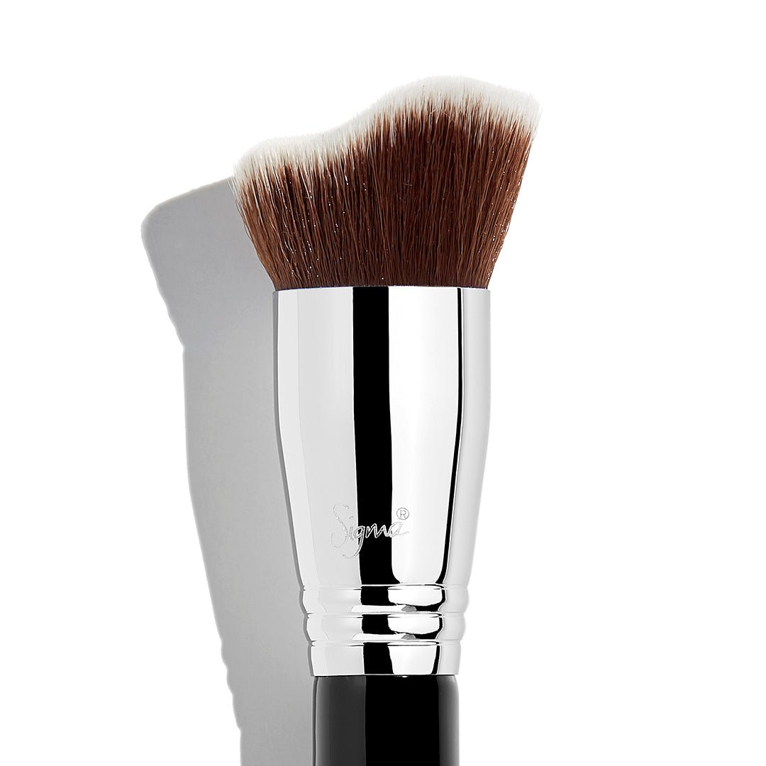 F83 Curved Kabuki™ Brush - Classic - Beautifox