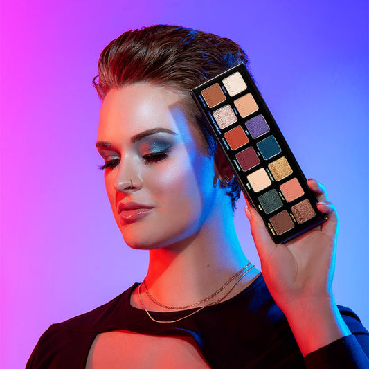 Sigma x Angela Bright Eyeshadow Palette - Beautifox