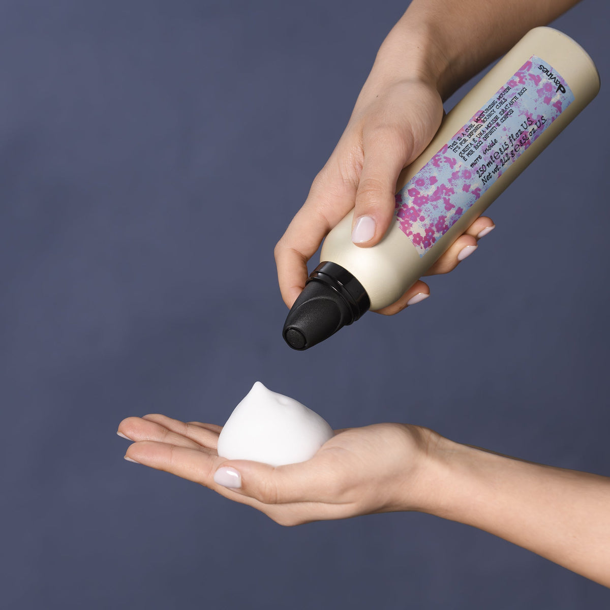 This is a Curl Moisturizing Mousse - Beautifox